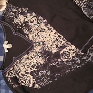 Quarter sleeved shirt